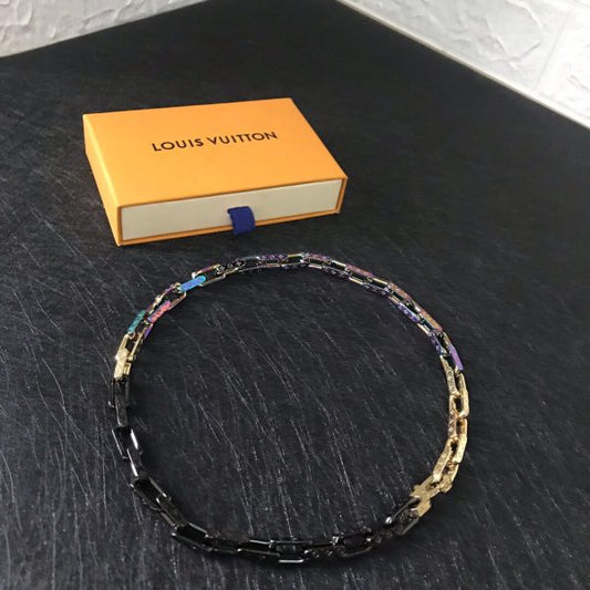 New Arrival LV Necklaces 071