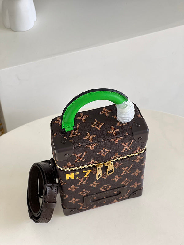Fashion Lu-Vi bags - 2600