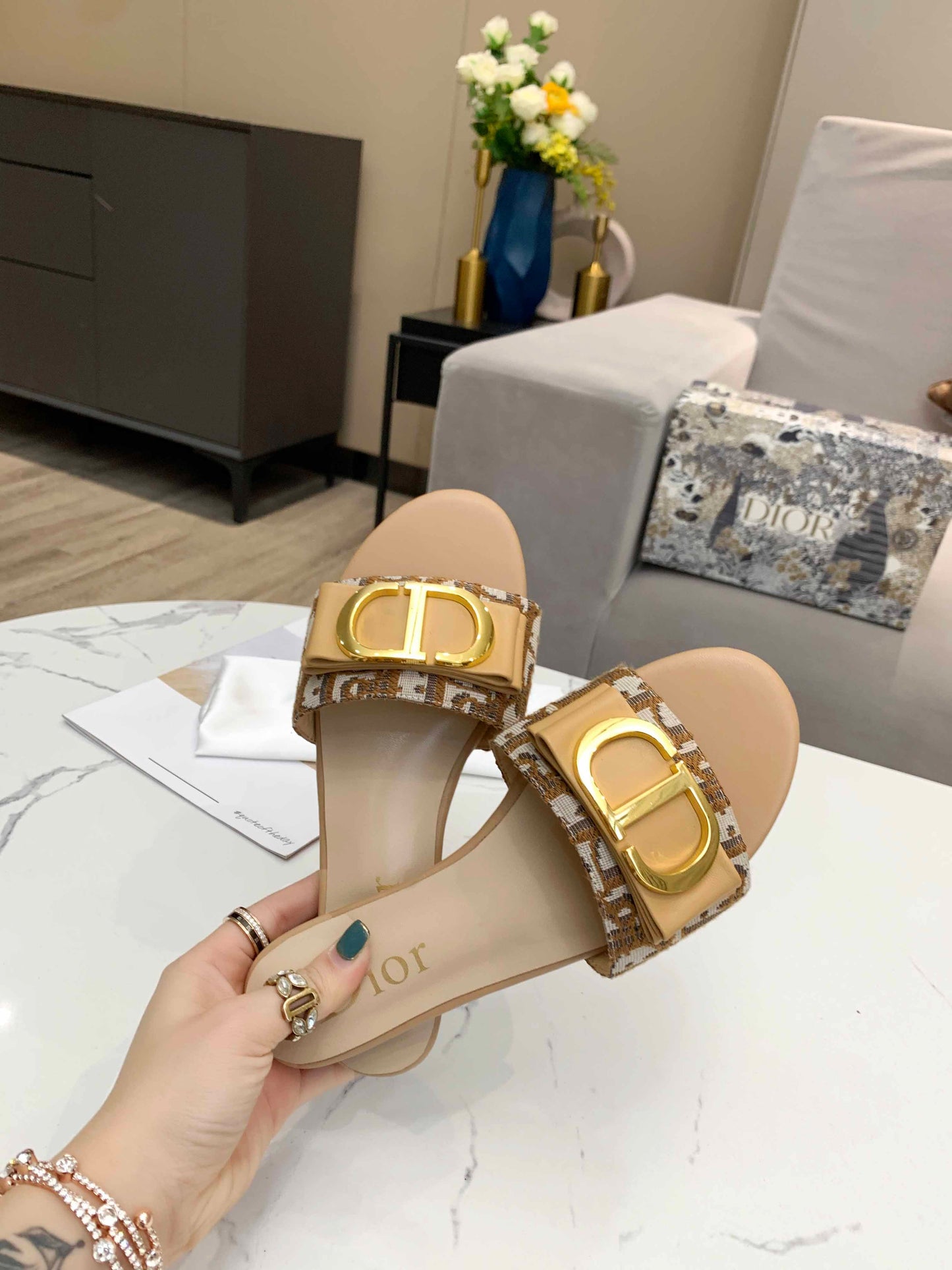 Luxury Shoes - DIR - 623