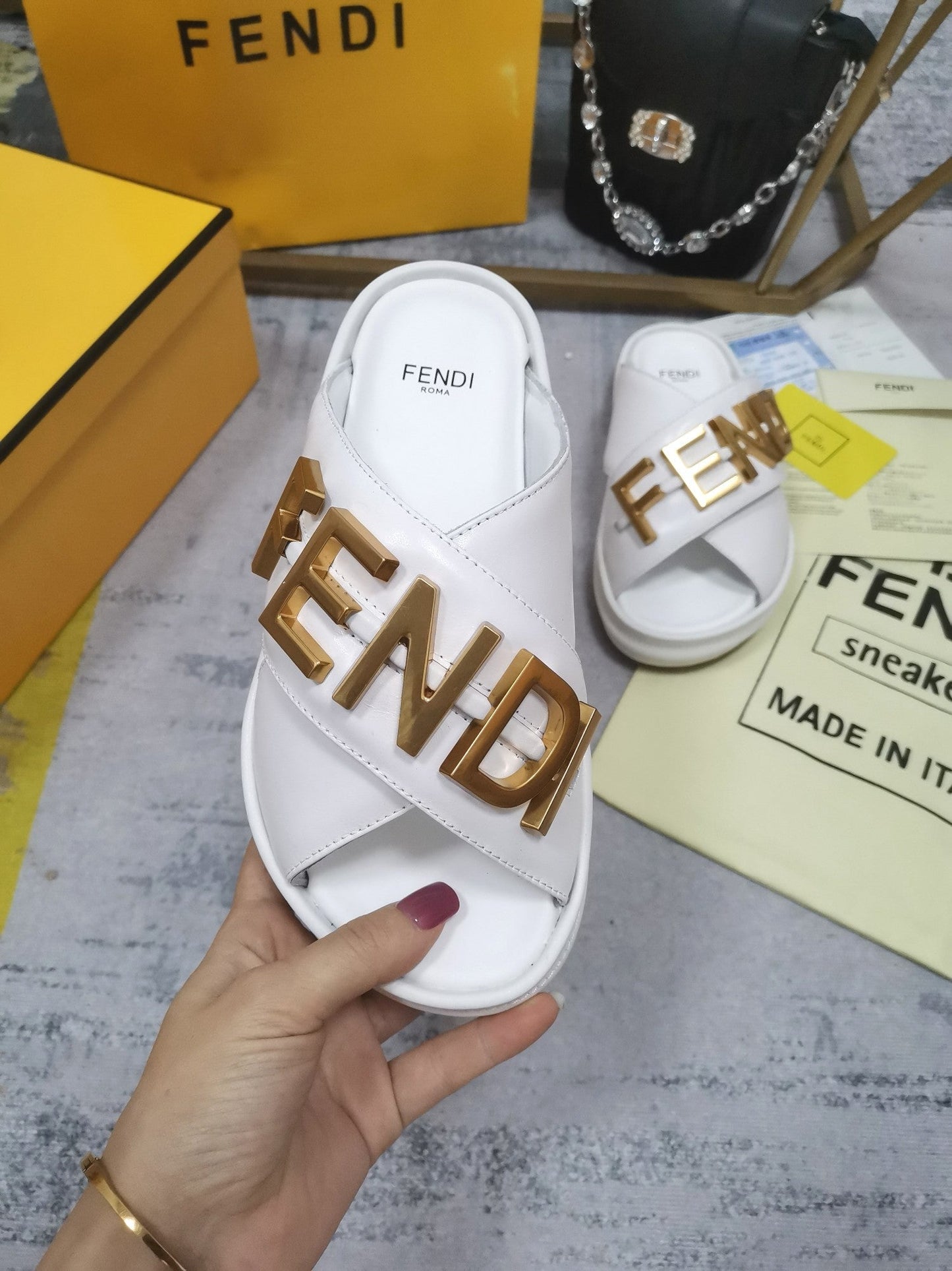 Luxury Shoes - FED - 674