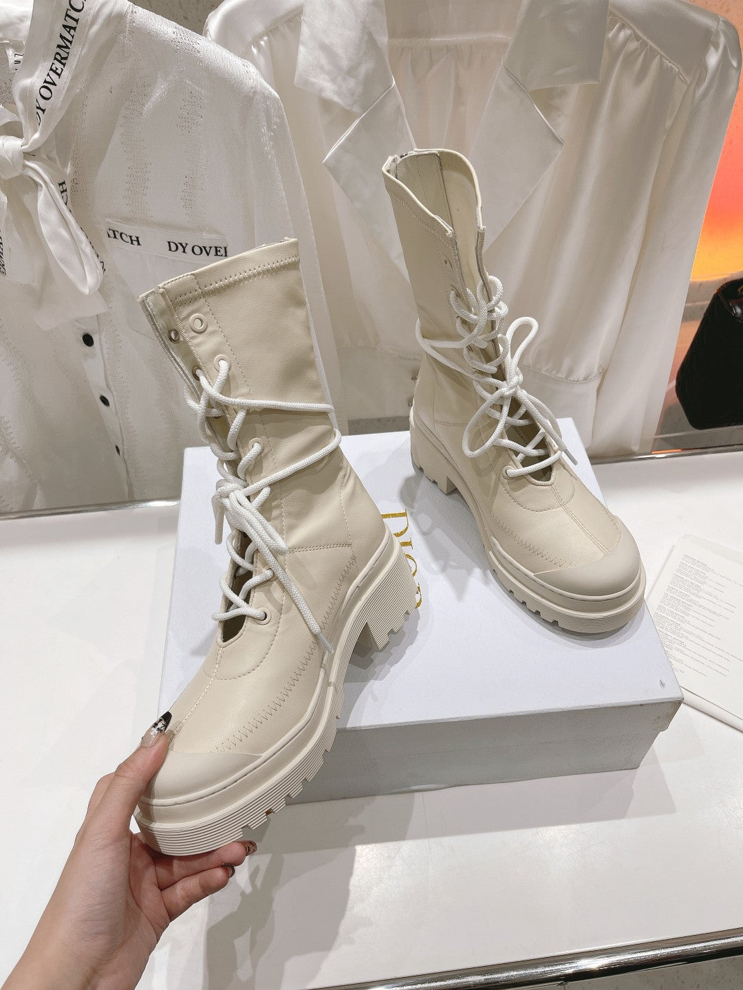 Luxury Shoes - DIR - 1023