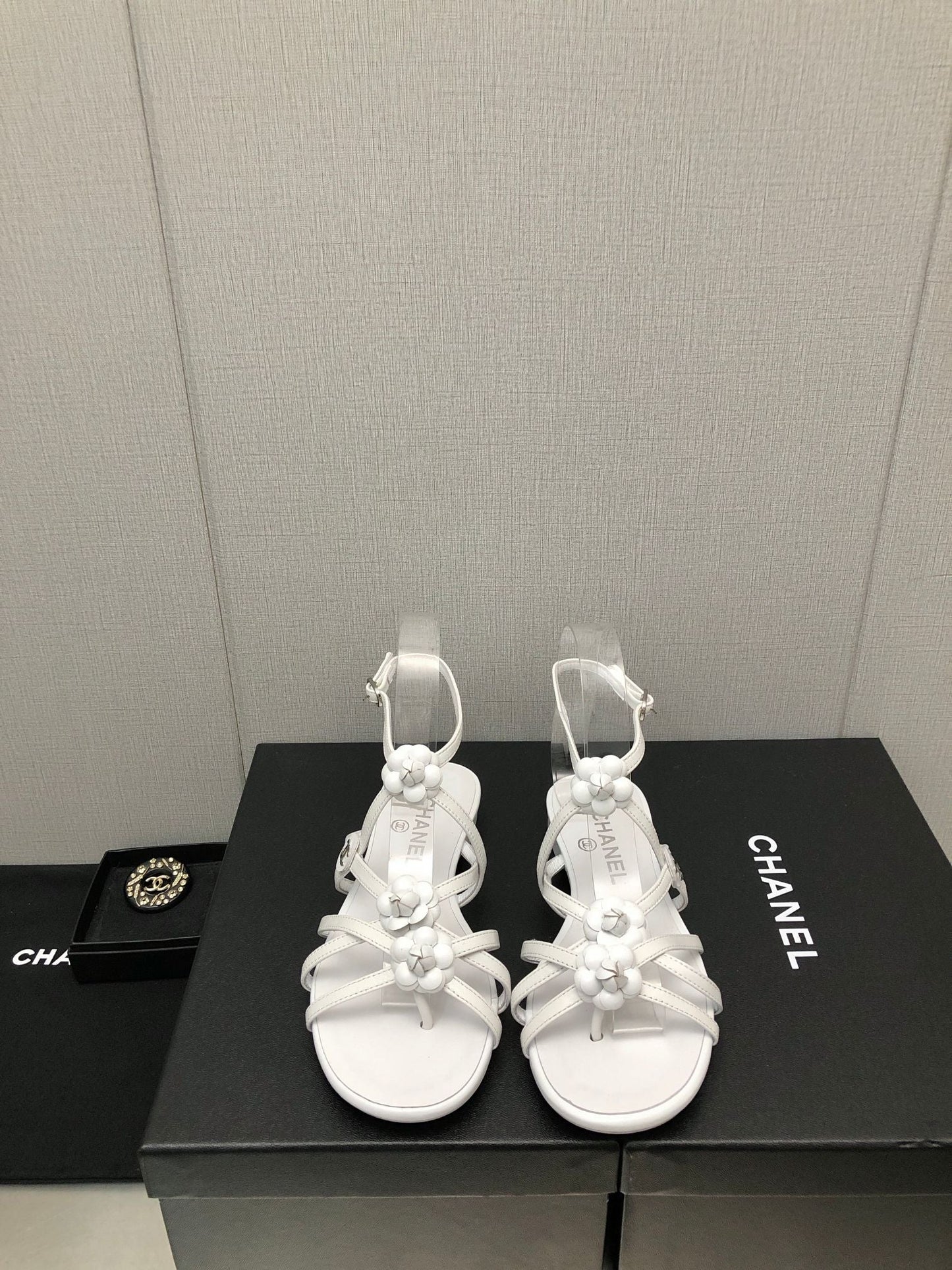 Luxury Shoes Sandals - CHL - 633