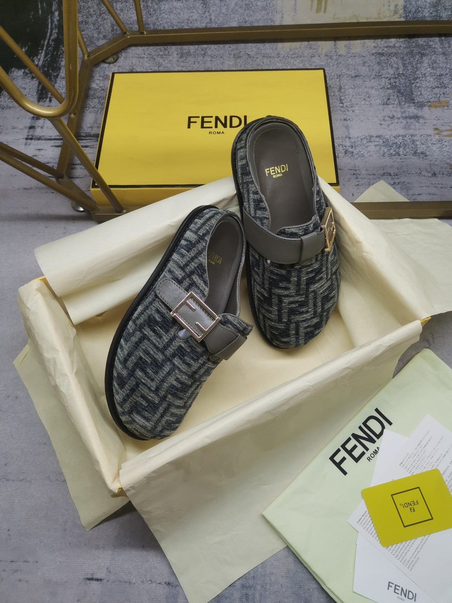 Luxury Shoes - FED - 018