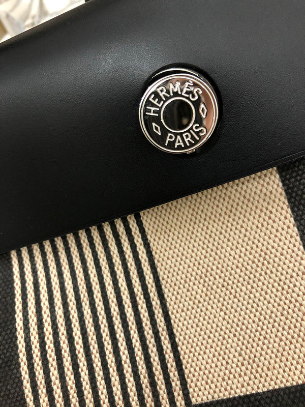 Ozarra - HMS Bags - 073