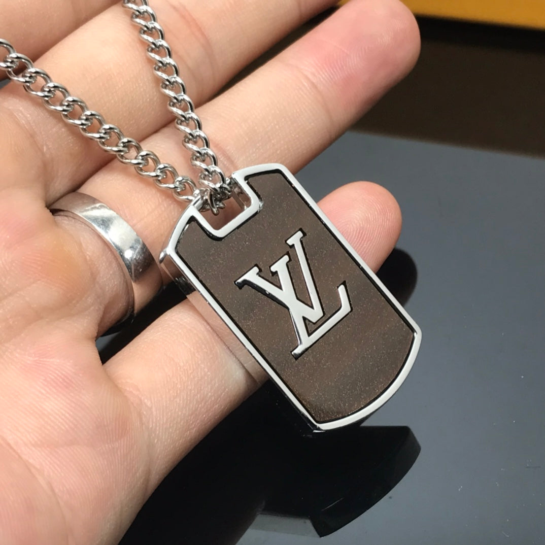 New Arrival LV Necklaces 031