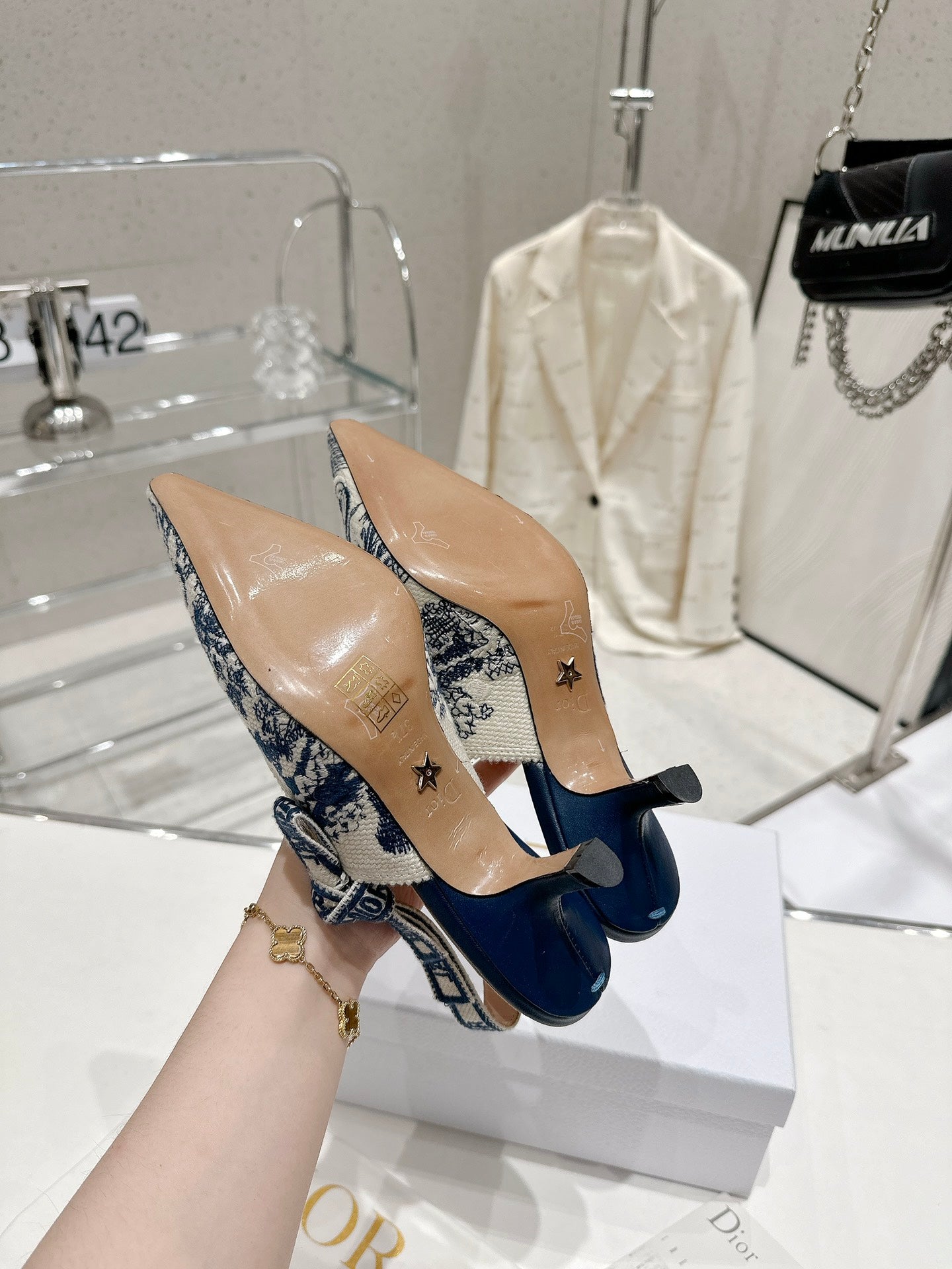 Luxury Shoes - DIR - 437