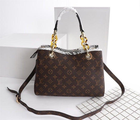 BL - High Quality Bags LUV 182