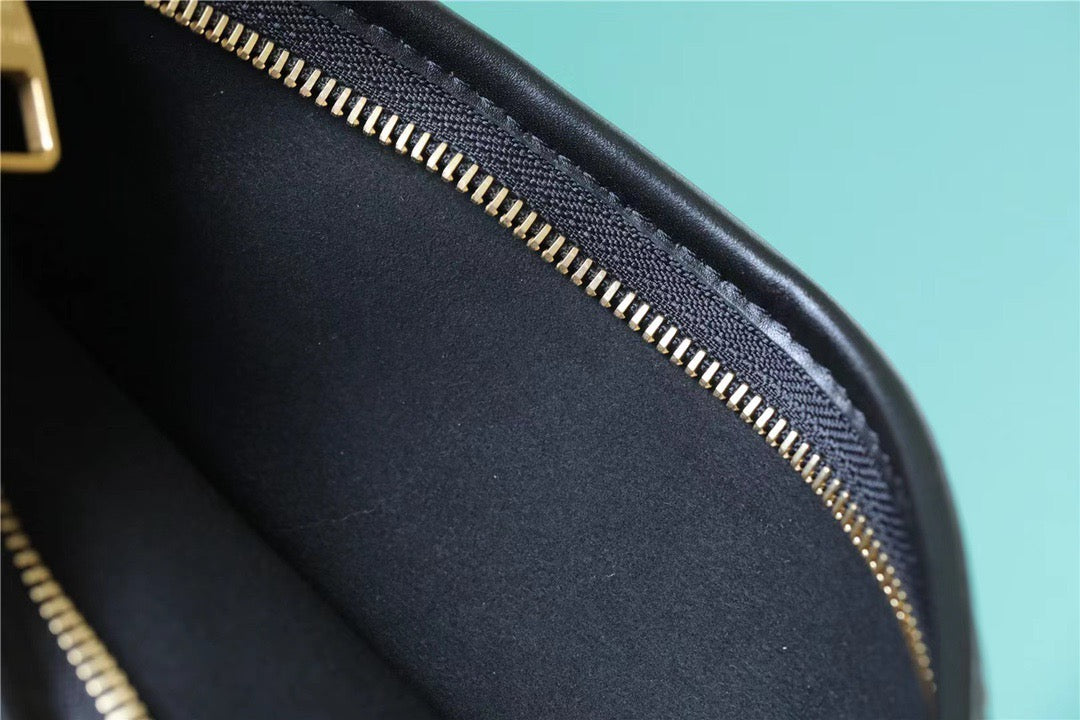 LV Saint Jacques Raffia Black For Women, Shoulder And Crossbody Bags 22.4in/57cm LV M59808