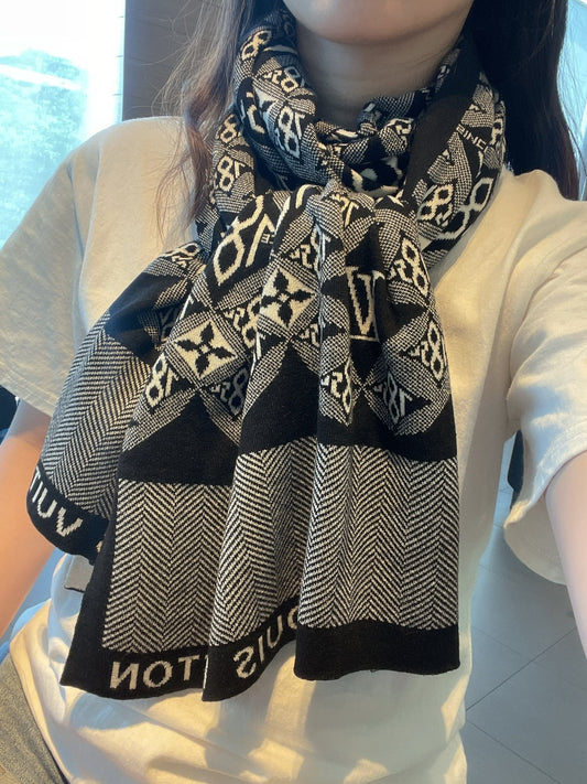 High Quality LUV Scarf 008