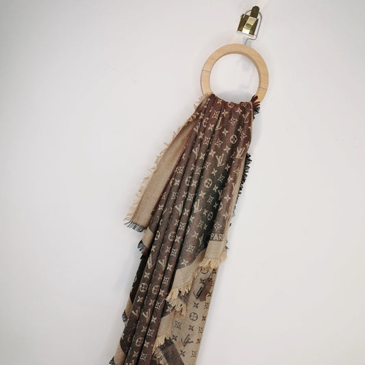 High Quality LUV Scarf 020