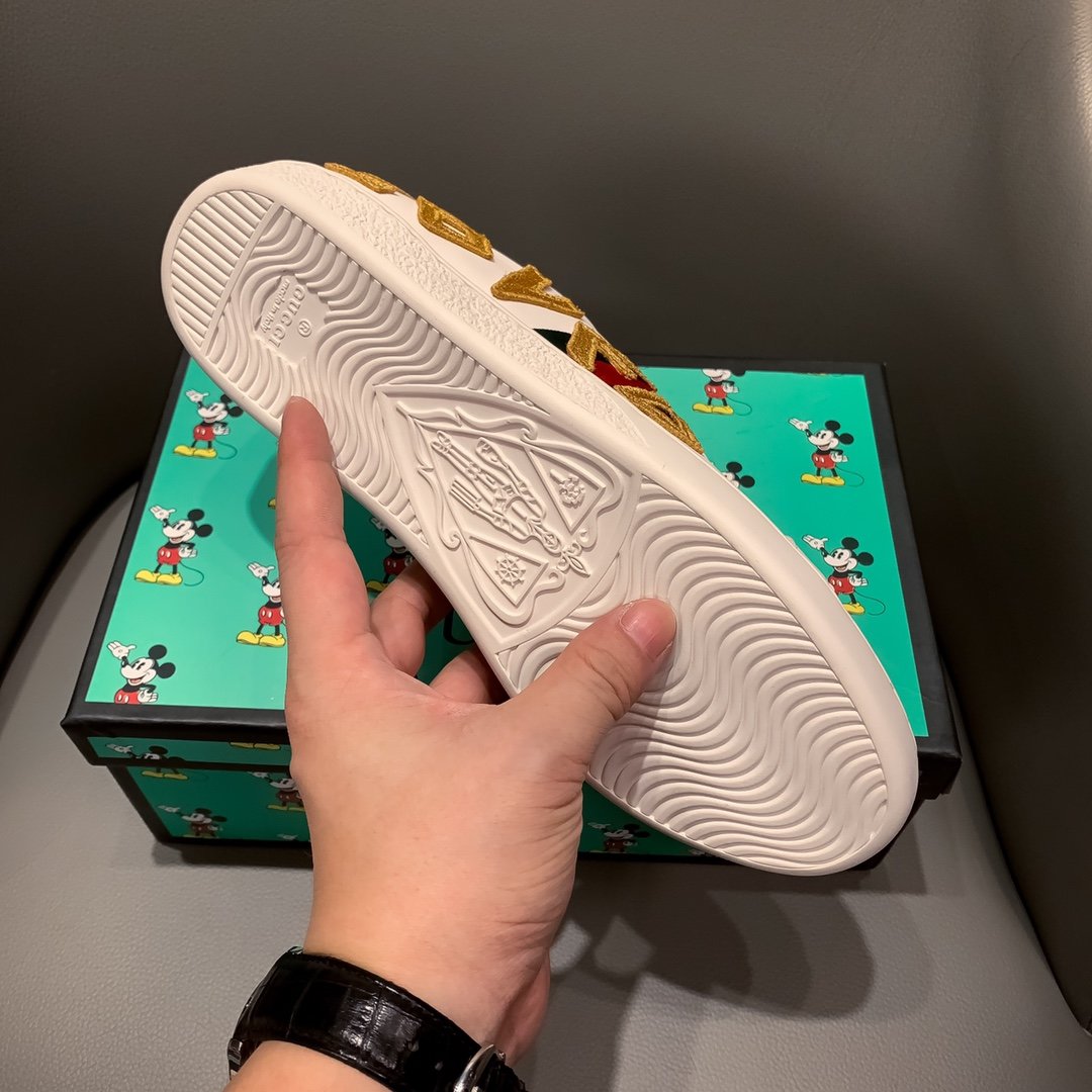 BL-GCI Ace Embroidered Love SNEAKER 122