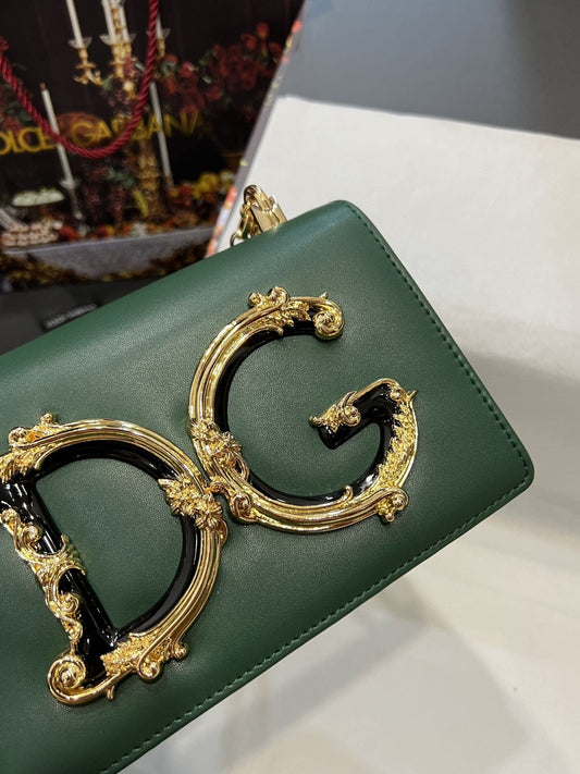 DG Nappa DG Girls Shoulder Bag Green For Women 8.3in/21cm DG