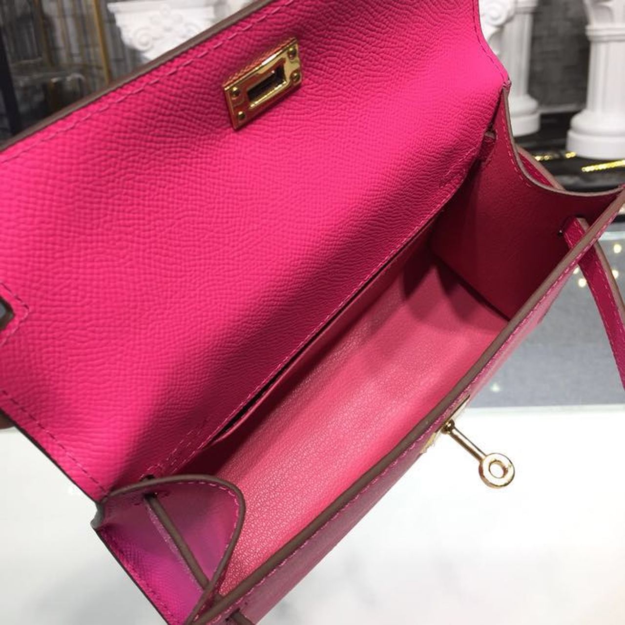 HM Mini Kelly KP Pochette Rose Tyrien For Women Gold Toned Hardware 8.7in/22cm
