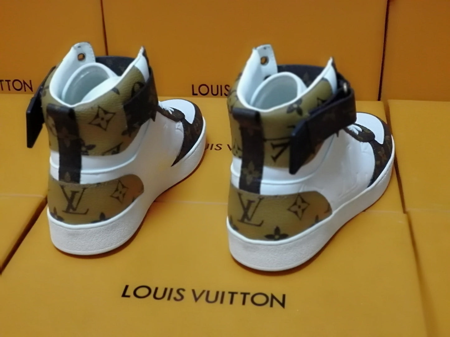 BL - Luv Rivoli White Brown Sneaker