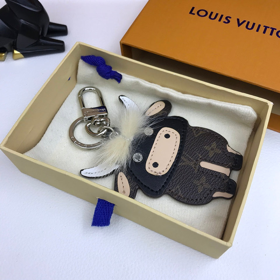 BL -High Quality Keychains LUV 080