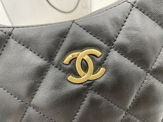 ChanelHobo Handbag Black For Women, Women’s Bags 9.4in/24cm AS3562 B09178 94305