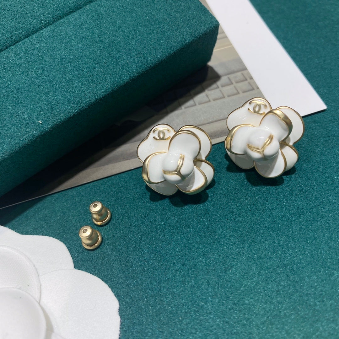 BL - High Quality Earring CHL 072