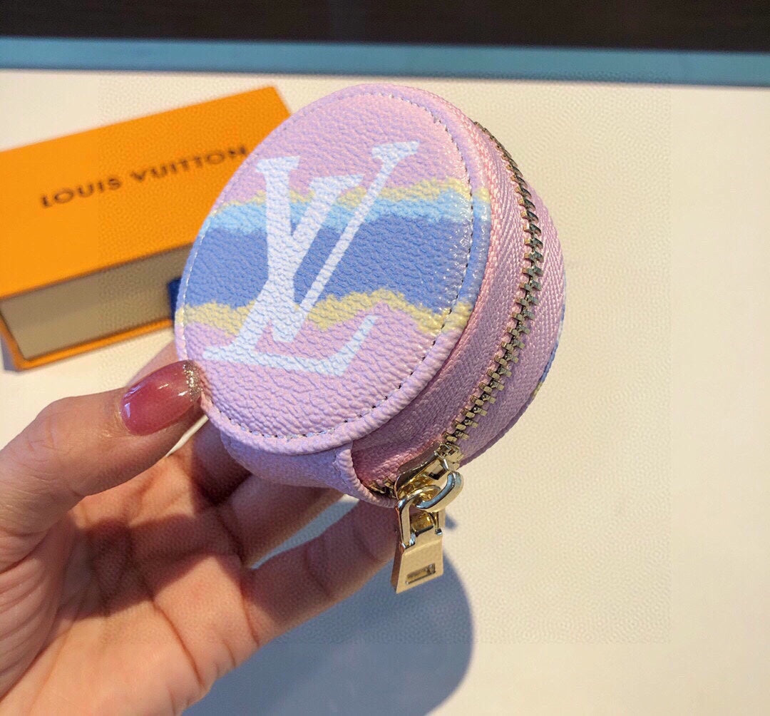 BL -High Quality Keychains LUV 061