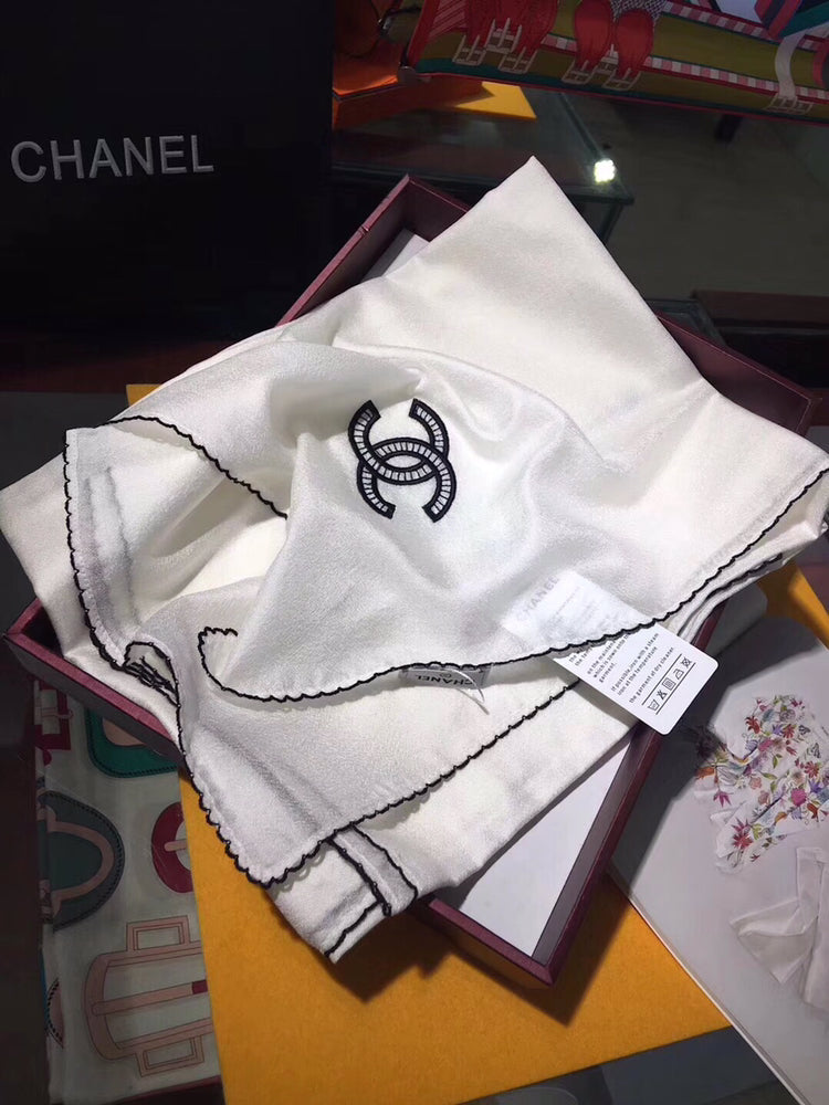 High Quality CHL Scarf 005