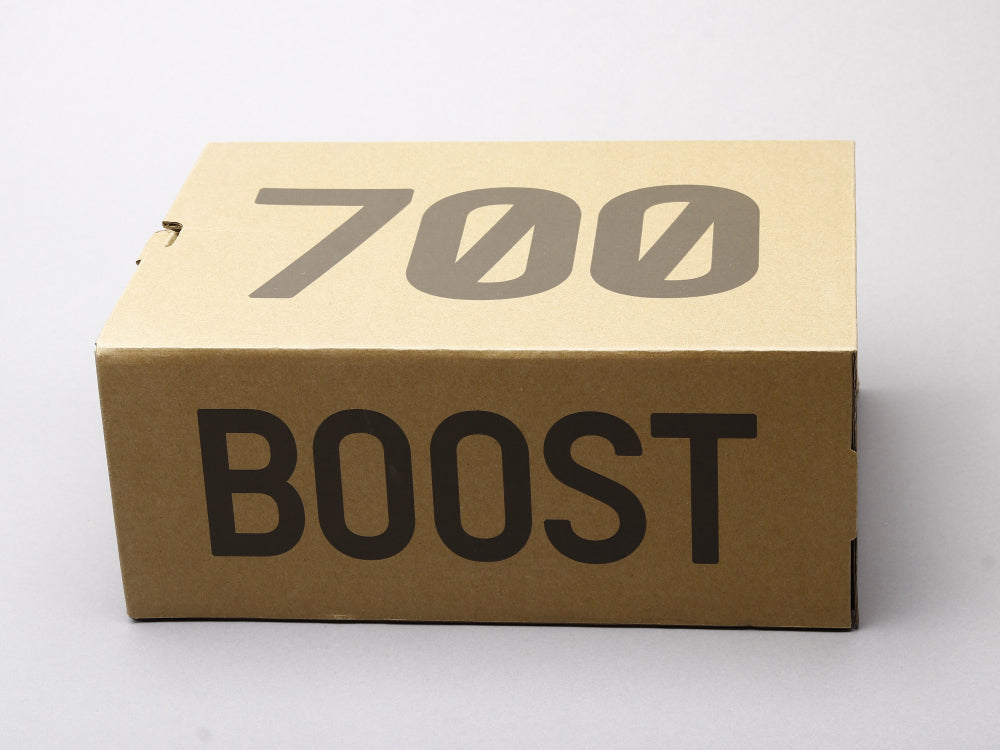 BL - Yzy 700 Dark Glow Sneaker