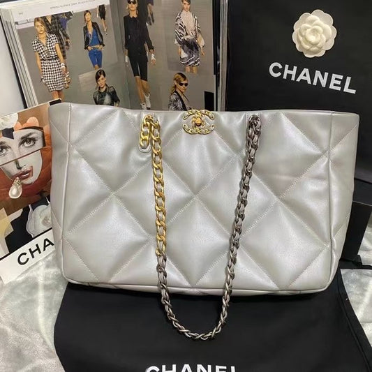 ChanelShopping ChanelBag 19 White For Women, Women’s Bags 16in/41cm