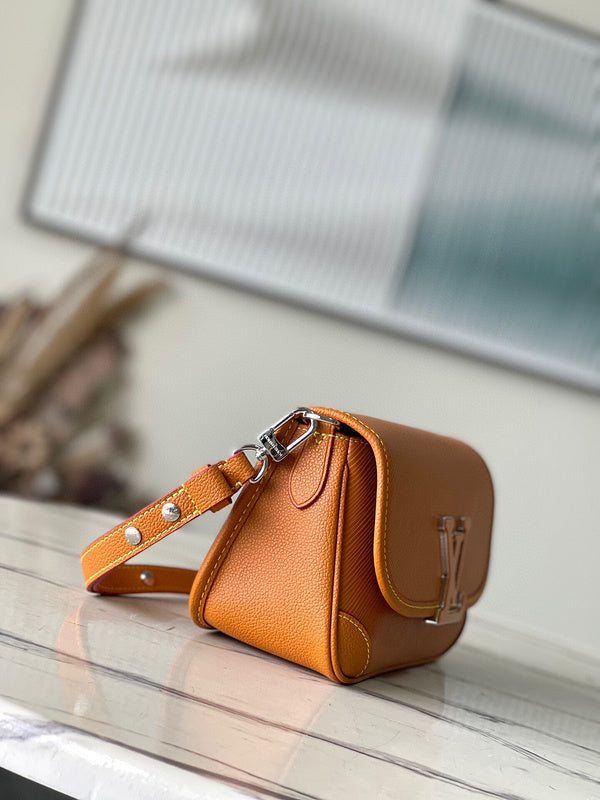 Fashion Lu-Vi bags - 3956