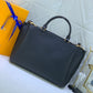 Ozarra - GUKI Women Bags - 1960