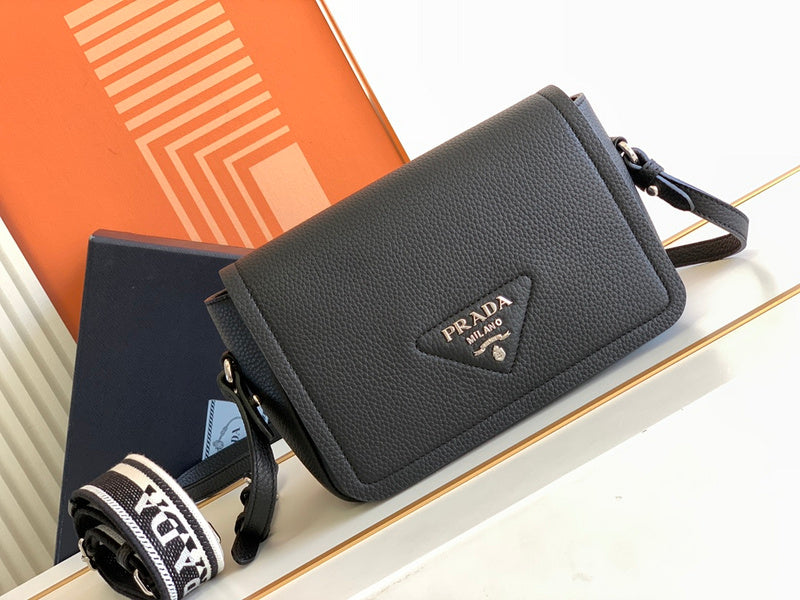 Oz - Fei Bags - 950