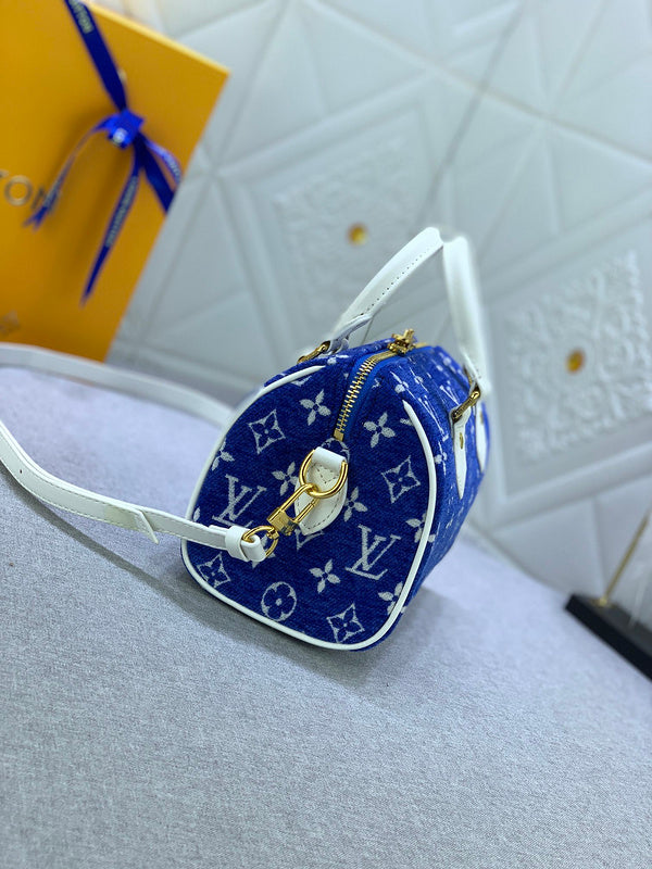 Ozarra - GUKI Women Bags - 1783
