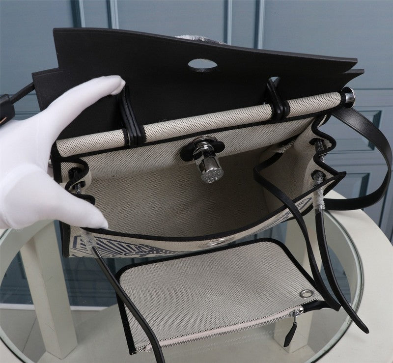 Ozarra - HMS Bags - 542