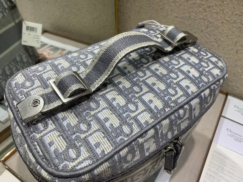Ozarra - Dir Bags - 1947