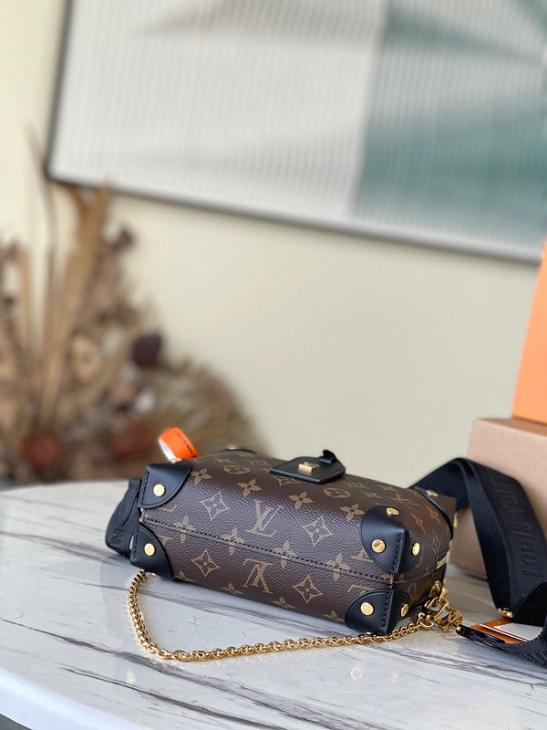 Fashion Lu-Vi bags - 4432