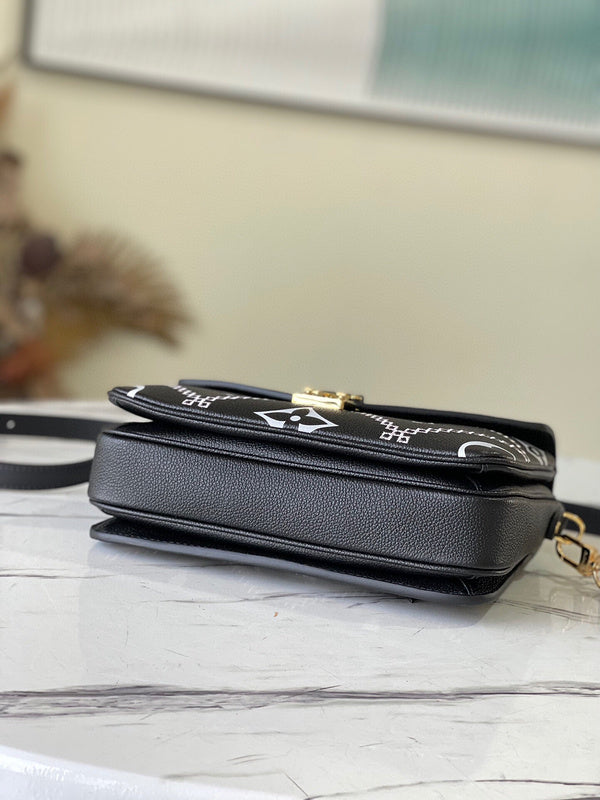 Fashion Lu-Vi bags - 5457