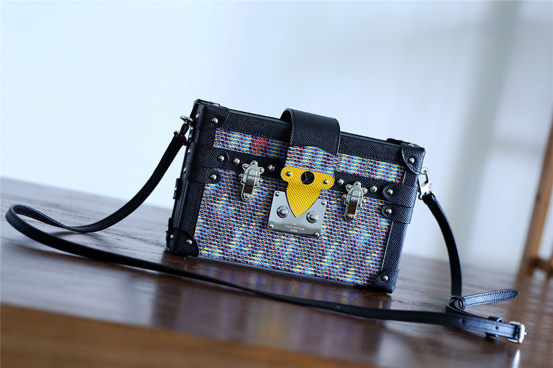 Ozarra Fashion Lu-Vi bags - 8216