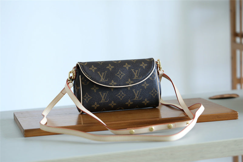 Ozarra Fashion Lu-Vi bags - 9056