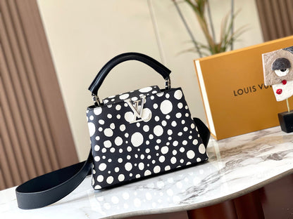 Ozarra - GUKI Women Bags - 1599