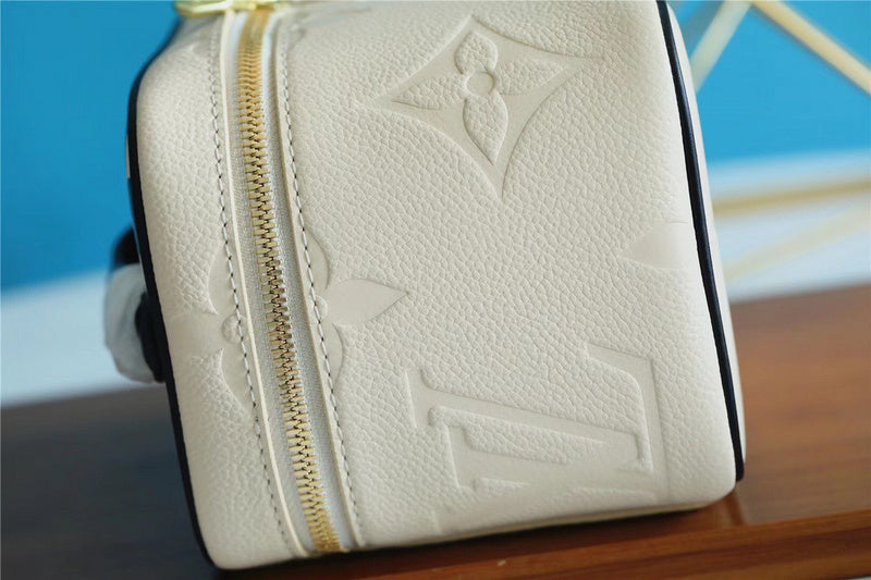 Ozarra Fashion Lu-Vi bags - 8908