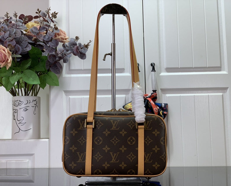 Fashion Lu-Vi bags - 2504