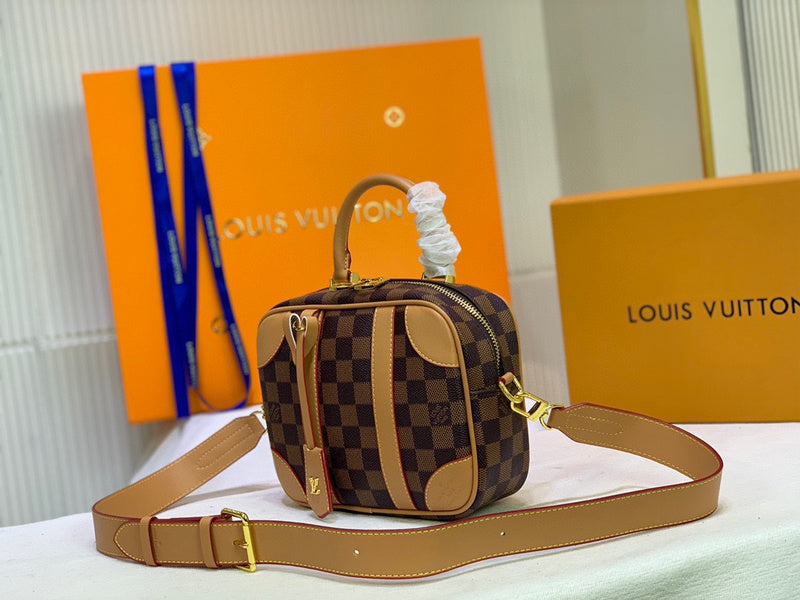 Ozarra - GUKI Women Bags - 2064