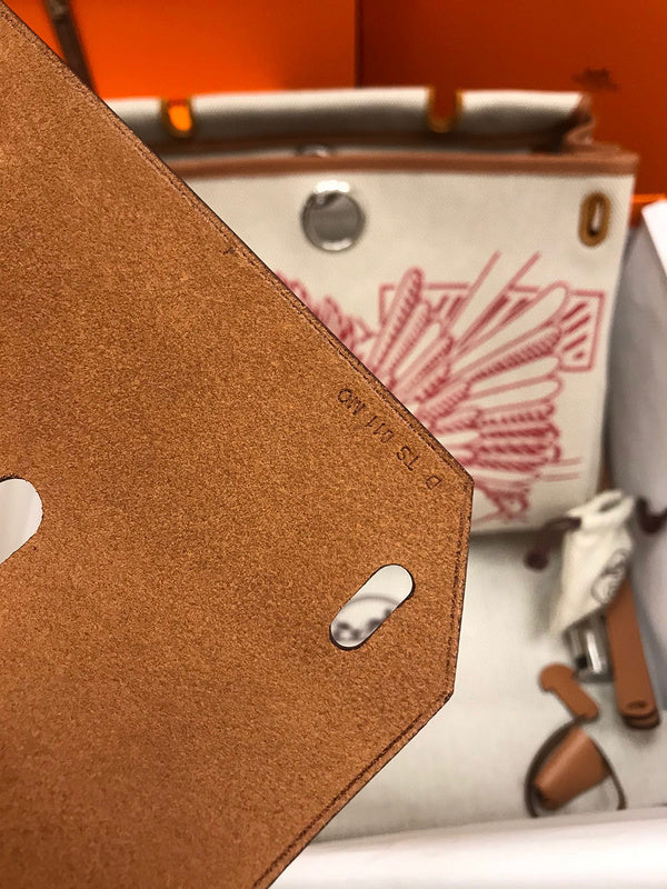 Ozarra - HMS Bags - 068