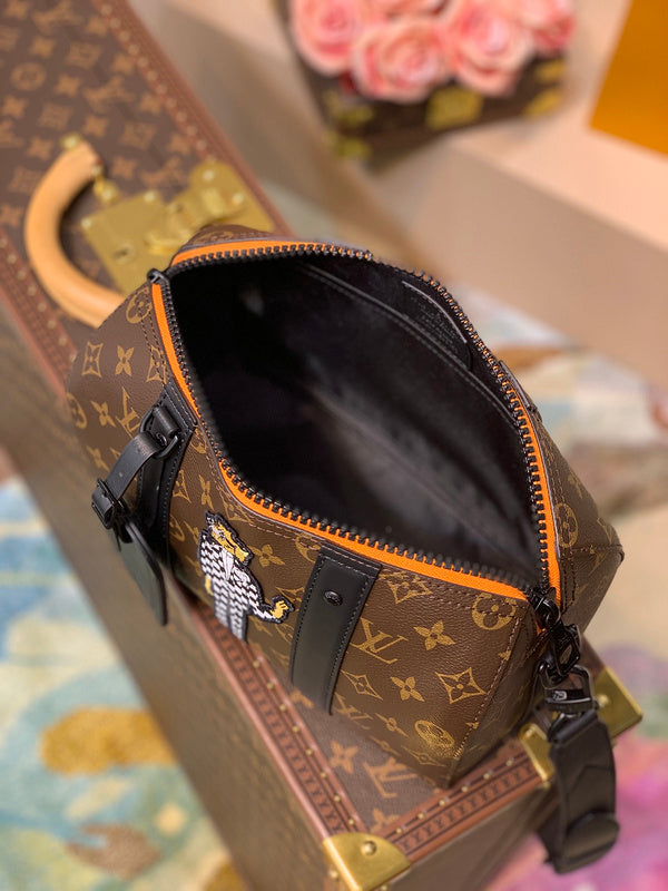 Ozarra Fashion Lu-Vi bags - 17040