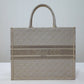 DO1286 Book Tote BIG size 41.5cm 36.5cm Embroidery LOGO red Handbag Pearl White-1