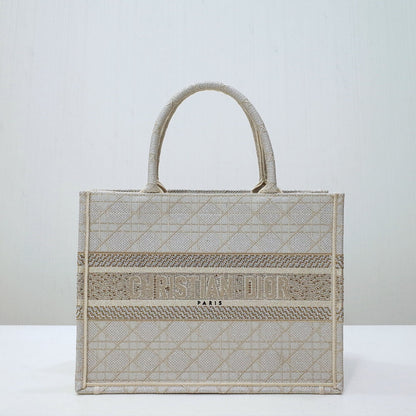 DO1286 Book Tote BIG size 41.5cm 36.5cm Embroidery LOGO red Handbag Pearl White-1