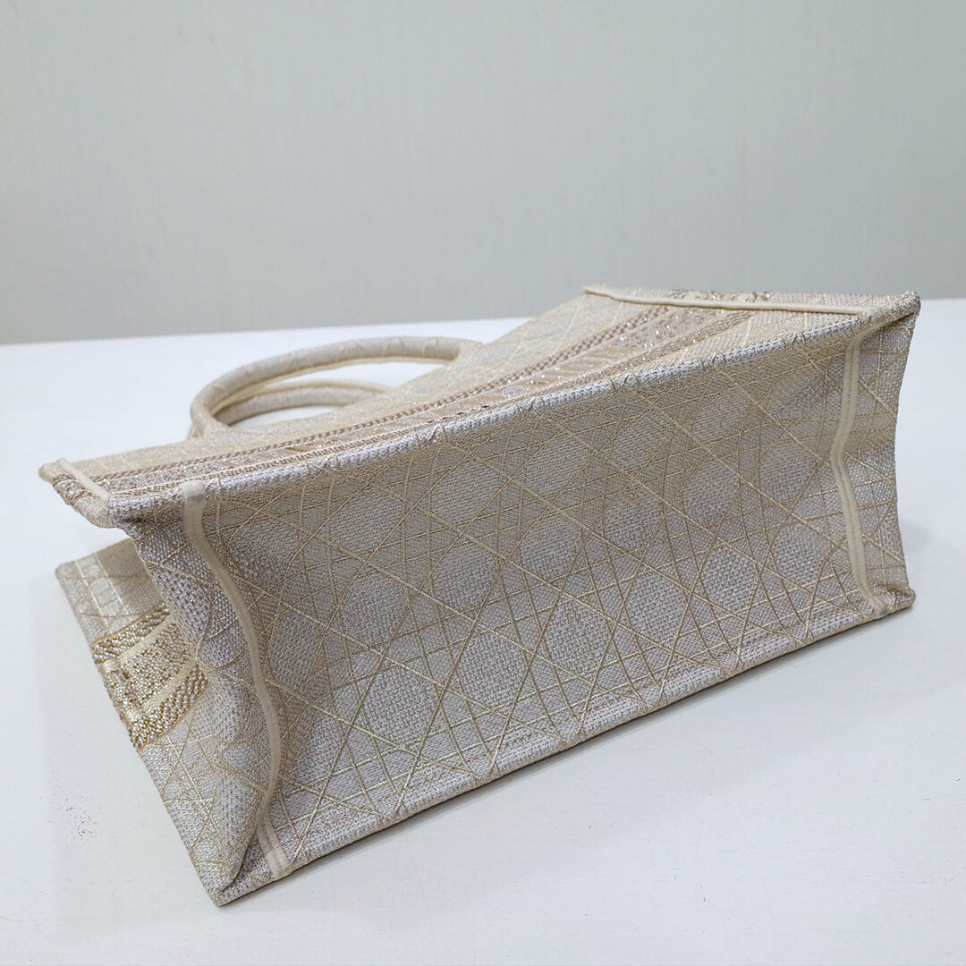 DO1286 Book Tote BIG size 41.5cm 36.5cm Embroidery LOGO red Handbag Pearl White-1