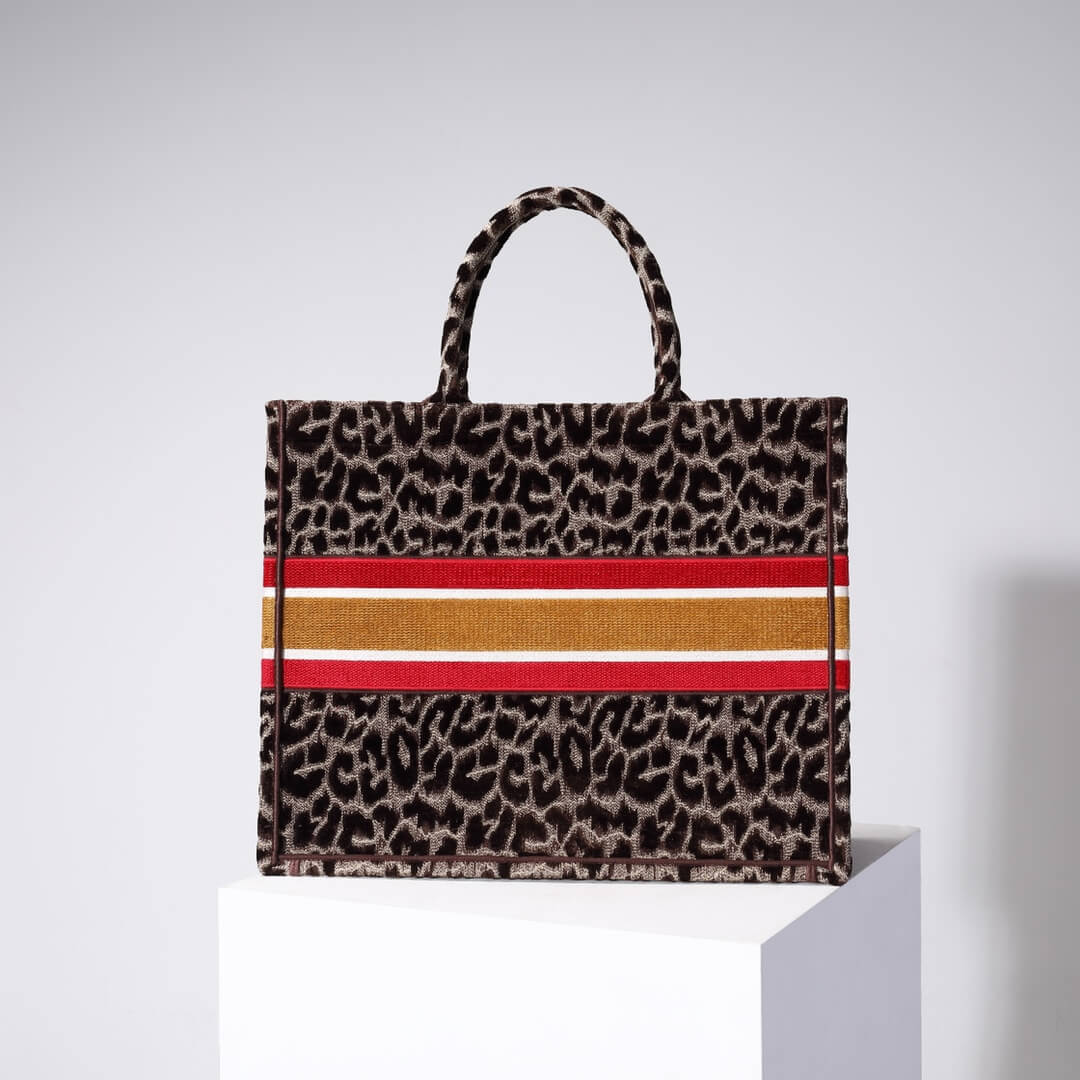 DO1286 Book Tote BIG size 41.5cm 36.5cm Embroidery LOGO red Handbag Beige Mizza