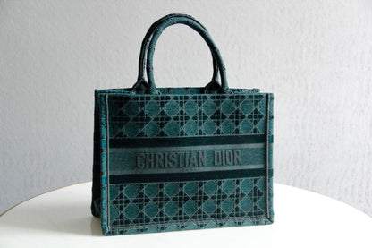 DO1286 Book Tote BIG size 41.5cm 36.5cm Embroidery LOGO red Handbag green-1