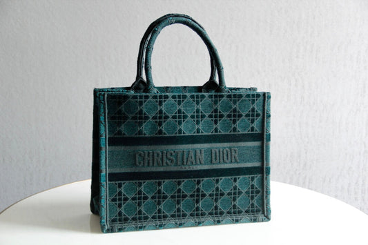 DO1286 Book Tote BIG size 41.5cm 36.5cm Embroidery LOGO red Handbag green-1