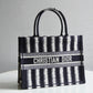 DO1286 Book bag Tote Embroidery 36.5cm 41.5cm Handbag black and white