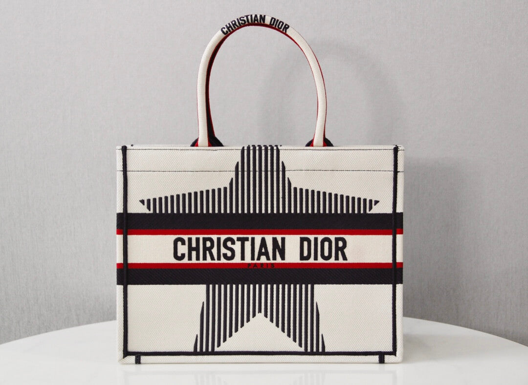 DO1286 Book Tote DIRrAlps 36.5cm 41.5cm Oblique Embroidery white red-3