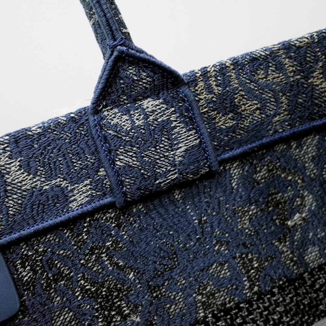 DO1286 Book Tote big size 36.5cm 41.5cm Oblique Embroidery blue